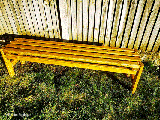 Solid garden bench